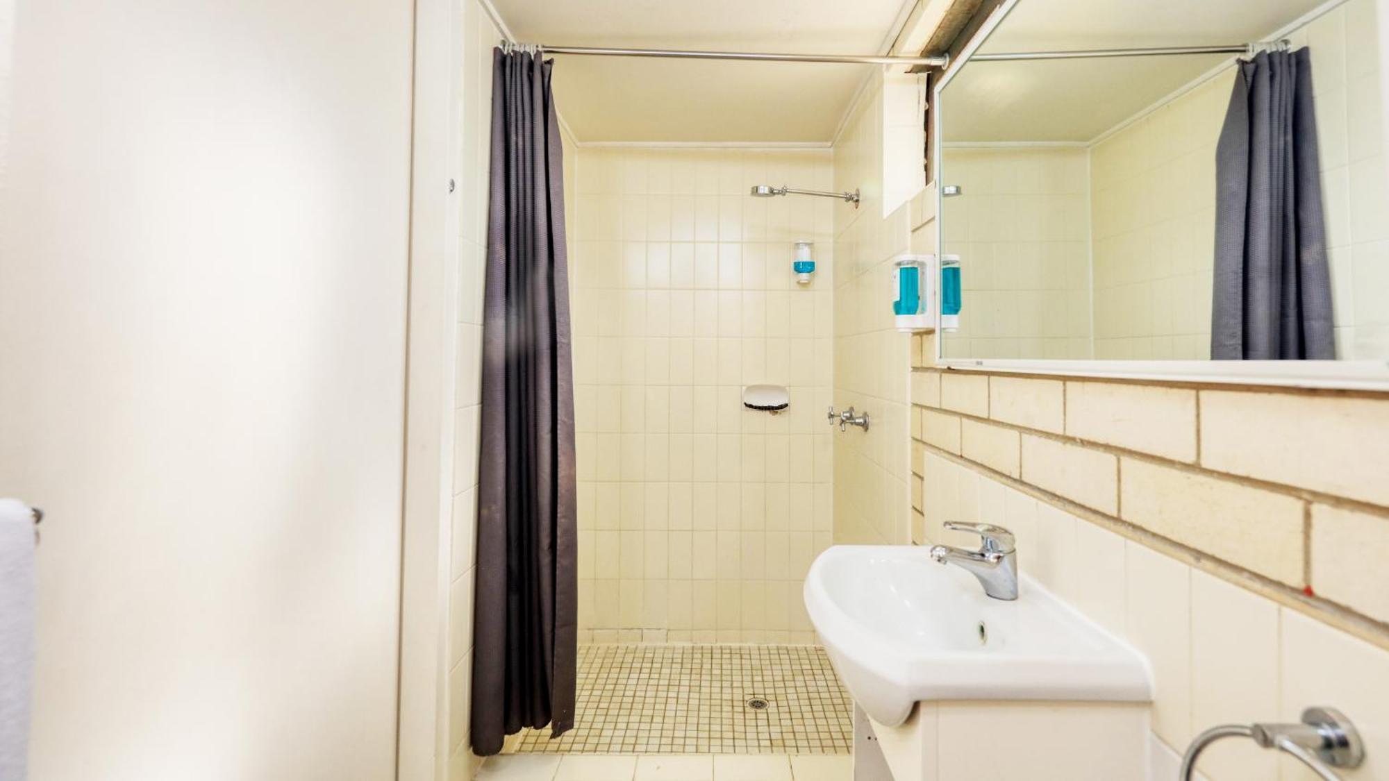 Tropical Gateway Motor Motel 3*