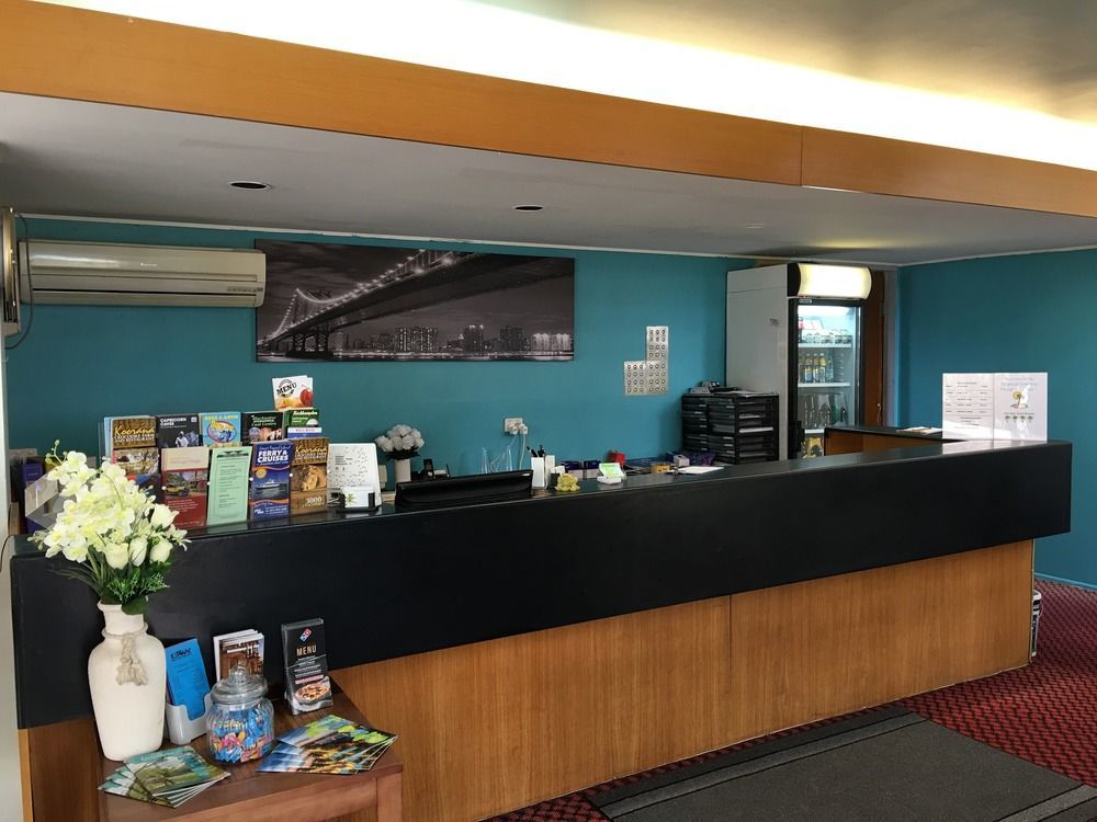 Tropical Gateway Motor Motel 3*